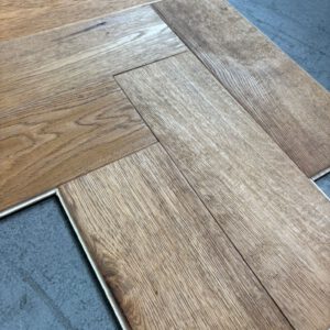 Circulaire vloer | Visgraat 14 x 42 | Behandeld met olie | 500m2 beschikbaar